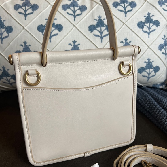 Coach Willis Top Handle 18 - Picture 3 of 5